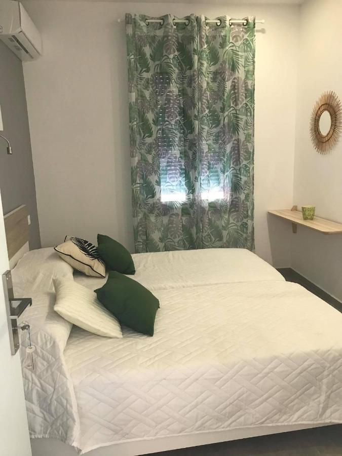 Calma Apartment Масурі Екстер'єр фото